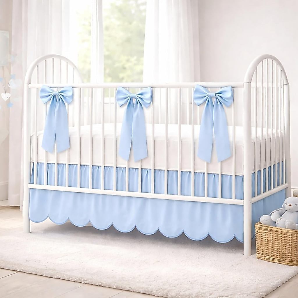 Mahafelt สีฟ้า Scalloped Crib กระโปรง 6 โบว์ขนาดใหญ่, 28" x 52" พร้อม 14 "Drop, 4 ด้านกระโปรงเปลนุ่ม