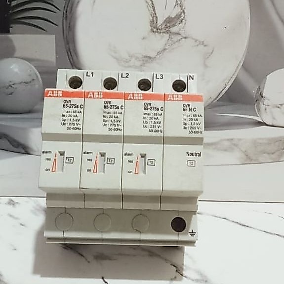 เครื่องป้องกันไฟกระชาก 4 เฟส ABB OVR 65-275sC IMAX :65KA in:20KA UP:1.5KV เดิม