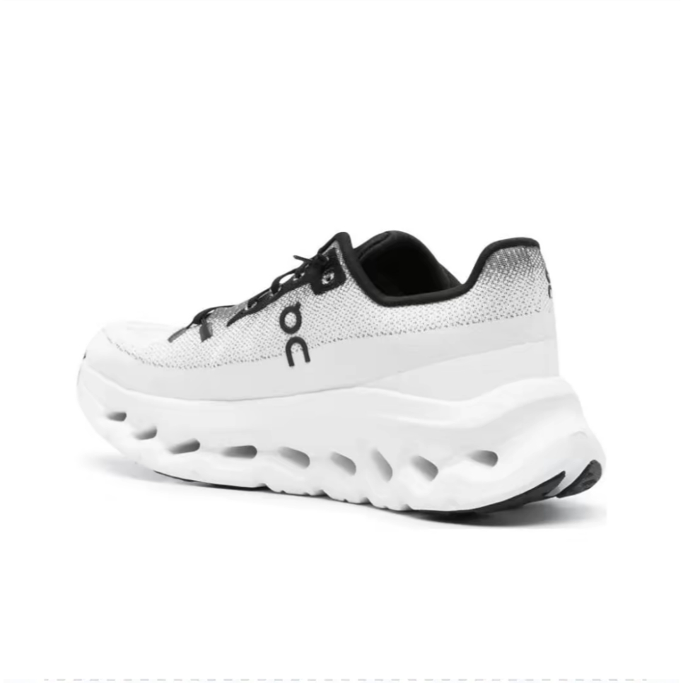 【ต้นฉบับ】On Cloudtilt White Black Low Top Sports For Women Sneakers 3WE10051430