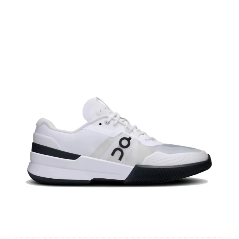 【ต้นฉบับ】On THE ROGER Pro 2 White Black Low Top Sports For Men Training Shoes 3ME10570462