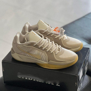 Sabrina 2 Better than Gold Colorway Men’s and Women’s Basketball Shoes