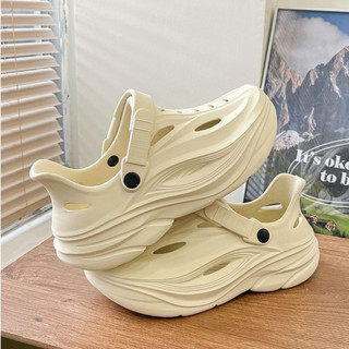 2026 Summer Korean solid color mechanical style hole shoes men's trendy outdoor non-slip boy