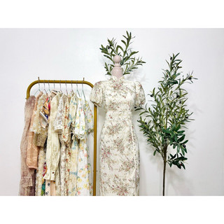 DAINTY DRESSES BY TESORO
