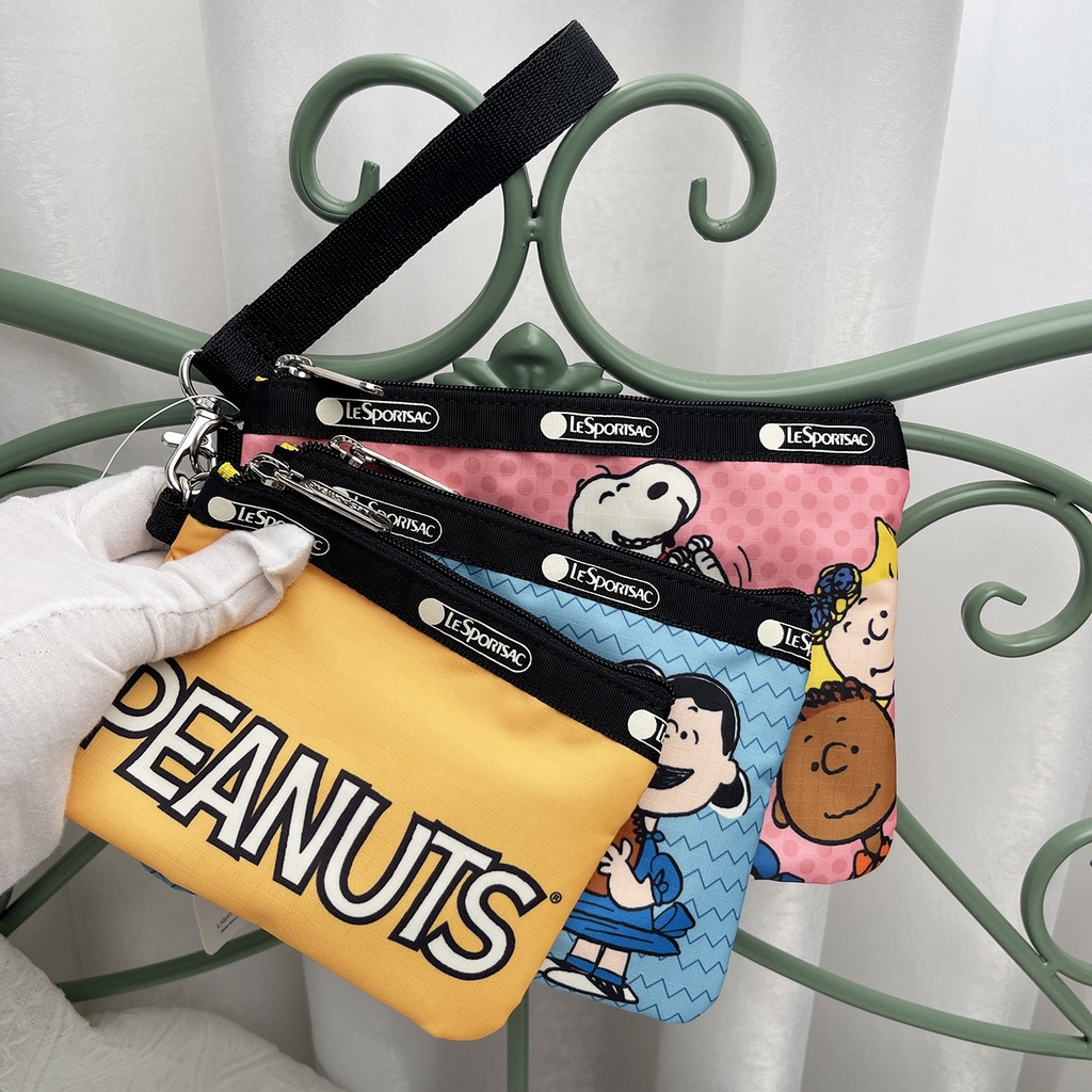 Lesportsac กระเป๋าคลัทช์ กระเป๋าเครื่องสําอาง พิมพ์ลายการ์ตูน สามช่อง สําหรับผู้หญิง 3455