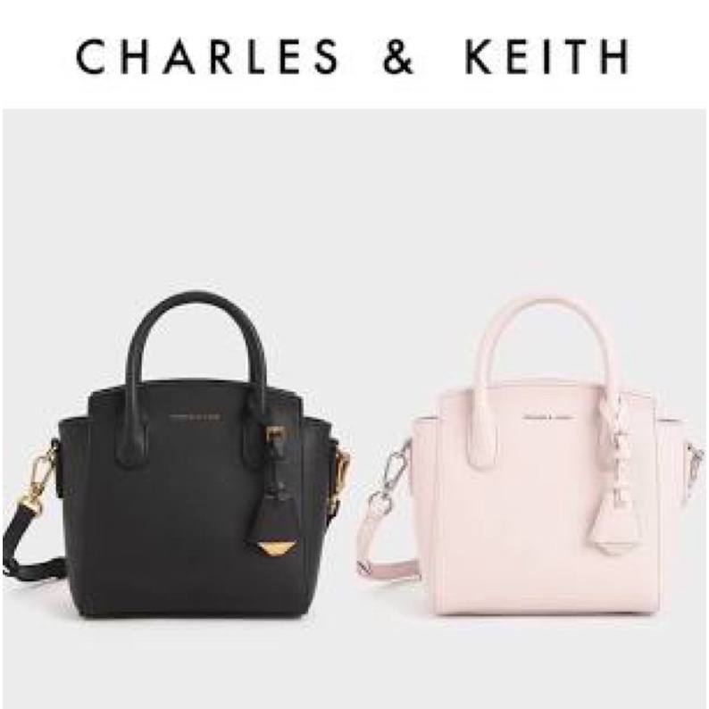 กระเป๋าสะพายข้างผู้หญิง Charles & Keith ของแท้