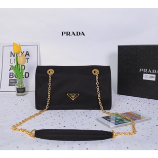 กะเป๋าปราด้าแท้ prada nylon crossbody กระเป๋าปาด้าสะพายข้าง กระเป๋าปราด้ารุ่นใหม่ กระเป๋าพราด้าสะพายข้าง กระเป๋า พาด้า