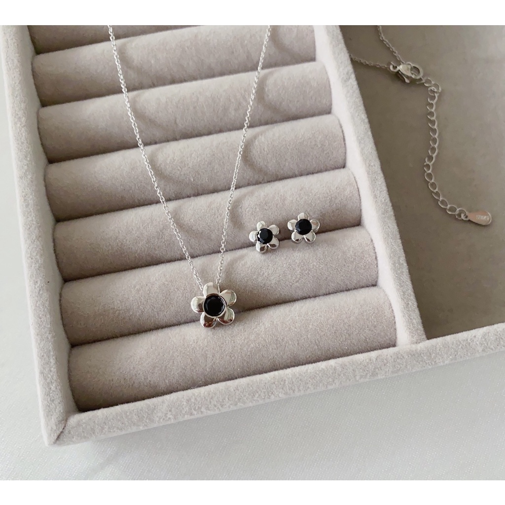 264-goodgift_station-สร้อยคอเงินแท้ (s925) พร้อมจี้รูปดอกไม้ และต่างหูเงิน 92.5 รูปดอกไม้  ใส่คู่กัน