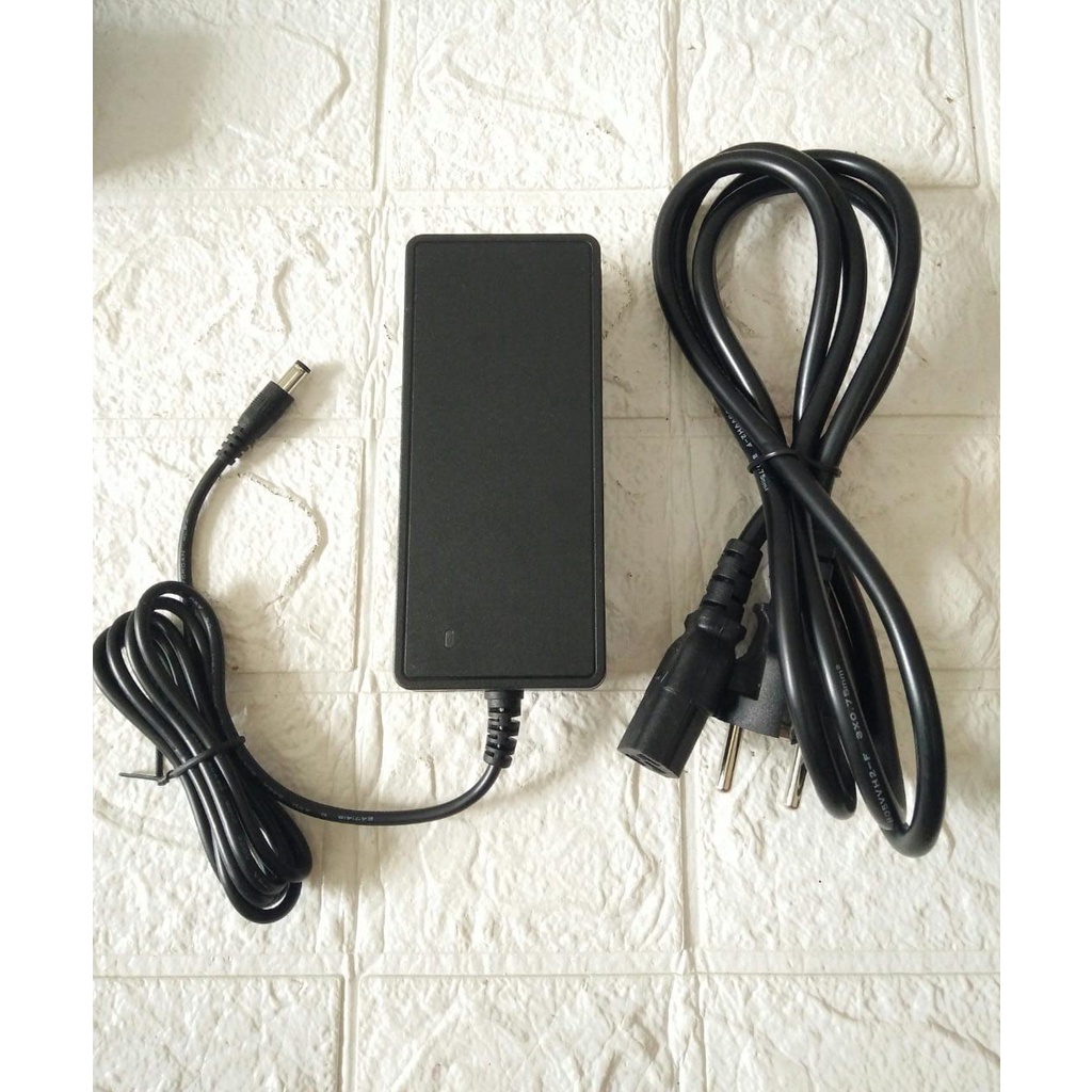 อะแดปเตอร์ 18V 5A / 18Volt 5A / AC DC Adapter18Volt 5 Amperes / 18Volt 5 Ampere