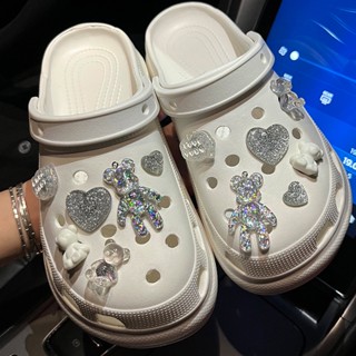 Jibbitz จี้รูปหมี ดอกไม้ สามมิติ อุปกรณ์เสริม สําหรับตกแต่งรองเท้า crocs diy