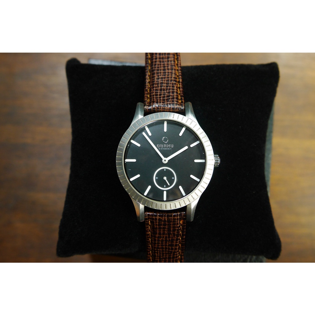 นาฬิกา OBAKU วงเข็มวินาทีแยก ลุคคลีนๆ