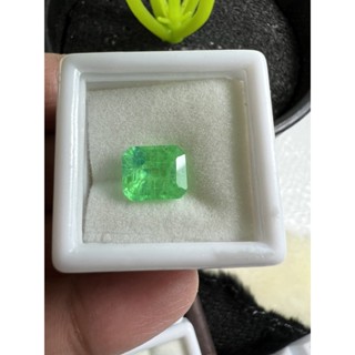 Lab columbian emerald 7.50x9mm octagon shape