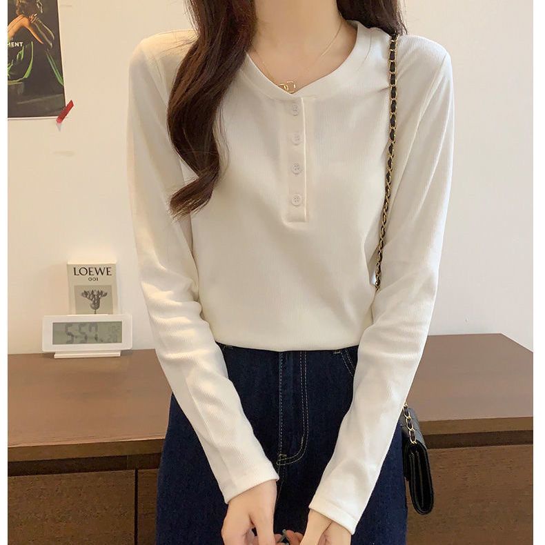 ใหม่ เสื้อยืดแขนยาว กระดุมแถวเดียว เข้ารูป สีขาว