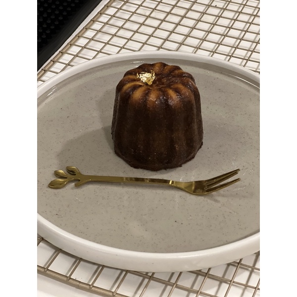 Canele’ (ขนมคานาเล่)