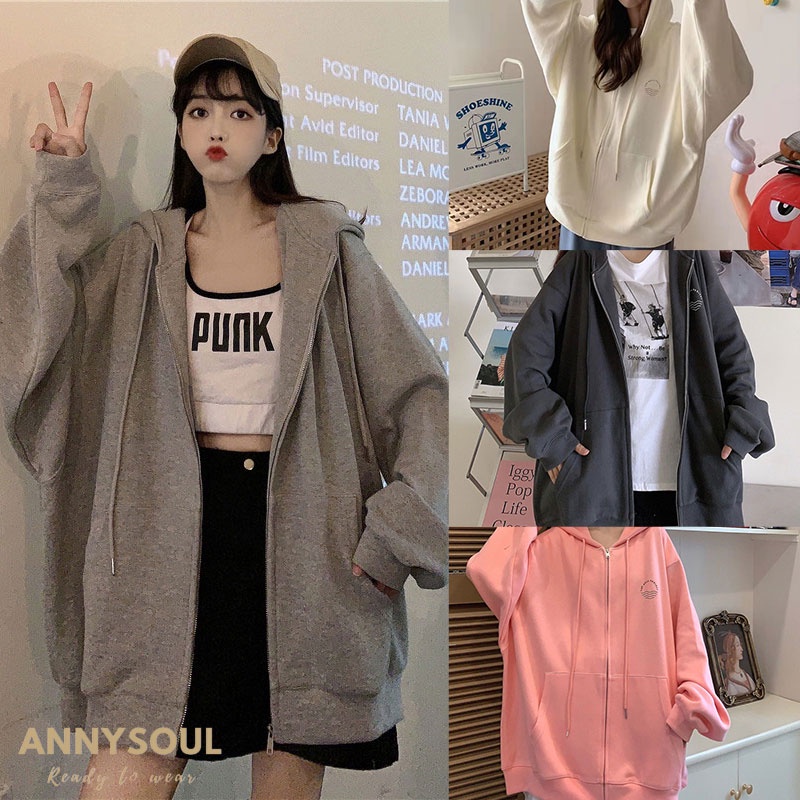 เสื้อฮู้ดแขนยาวลายตัวอักษร