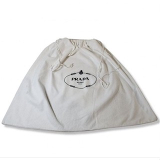 Prada (used) สีขาว ขนาดใหญ่ สภาพดี เชือกรูด ขนาด 22" × 18"