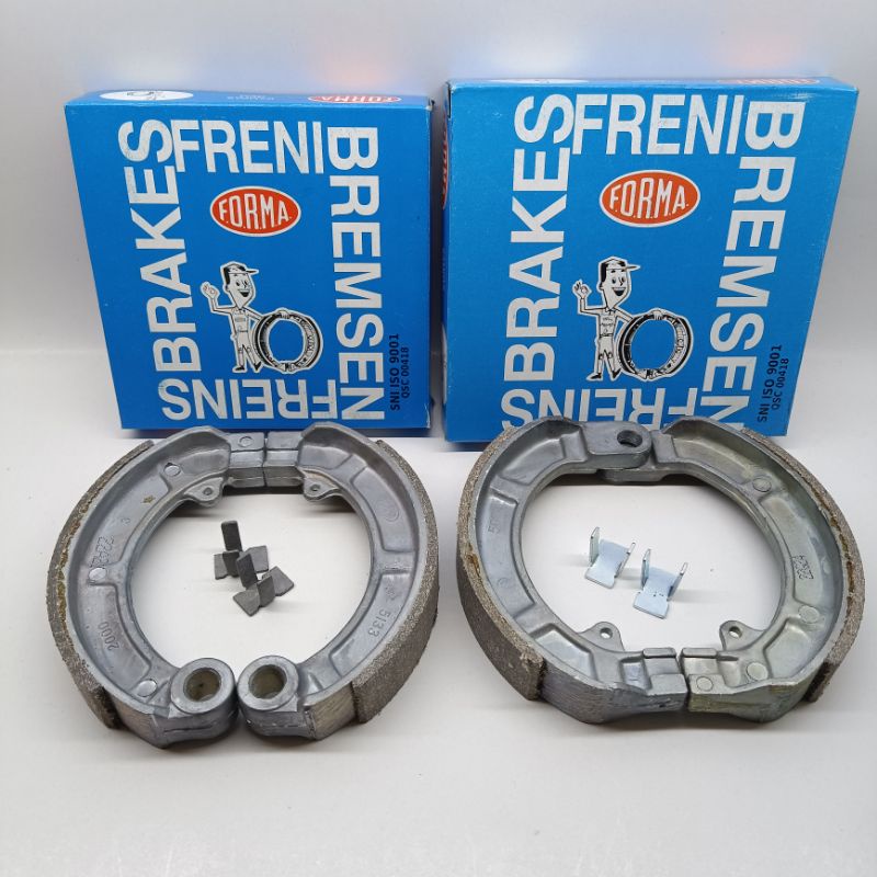 ผ้าเบรคหน้า-หลัง Vespa sprint ยี่ห้อ forma