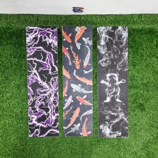 [0304] สติ๊กเกอร์กระดาษทราย ควันหมี สายฟ้า ปลาคราฟ ขนาด 83x24cm street skateboard Grip tape