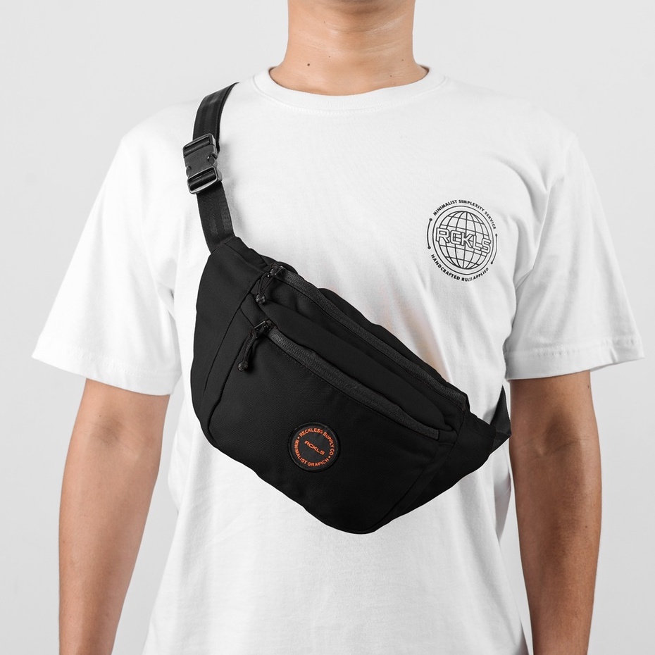 INSANELTD Zagreb สีดํา | กระเป๋าคาดเอว I กระเป๋า Unisex