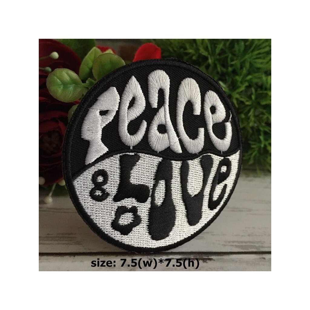 เครื่องหมาย Peace ขาว ดำ ตัวรีดติดเสื้อ อาร์มรีด อาร์มปัก ตกแต่งเสื้อผ้า หมวก กระเป๋า แจ๊คเก็ตยีนส์ Hippie Embroidere...