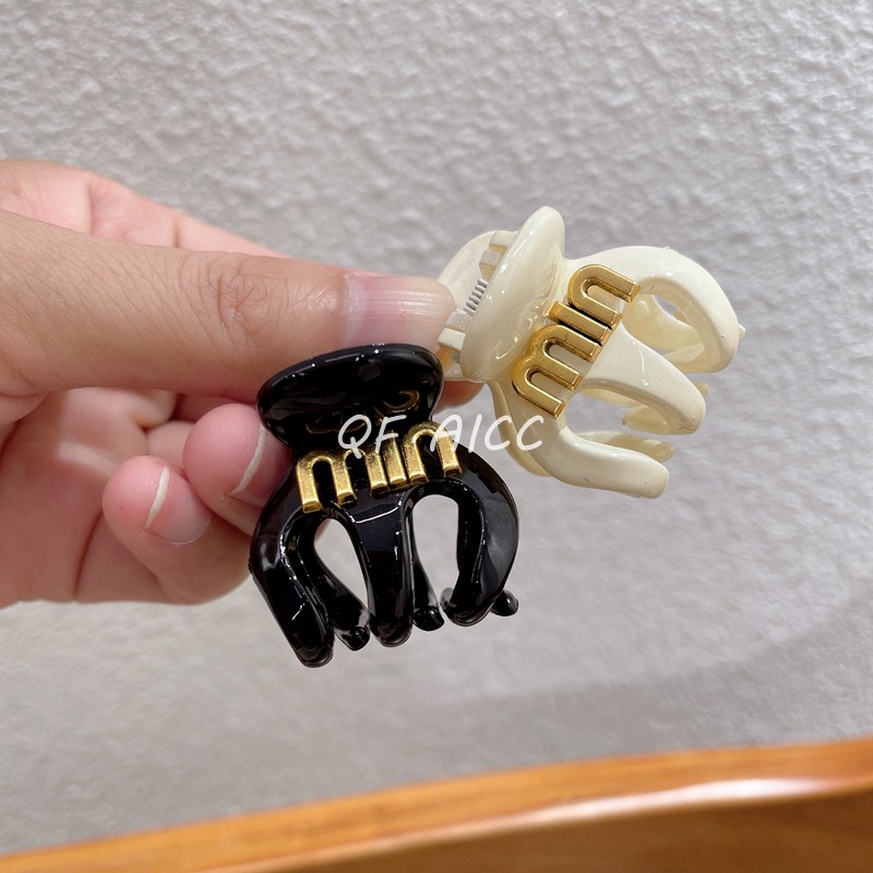 2022หางม้าสูงย้อนยุคหนีบ