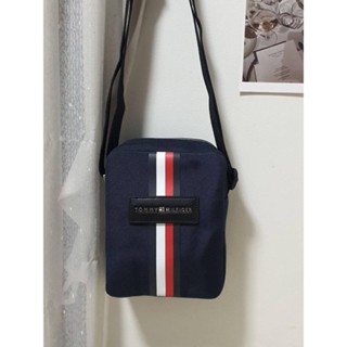 กระเป๋าสะพายข้าง  TOMMY HILFIGER MEN CROSSBODY BAG กระเป๋าสะพายข้าง