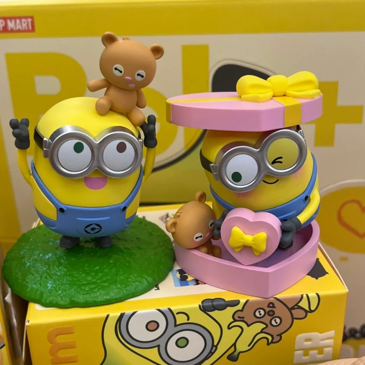 【ของแท้】POPMART ฟิกเกอร์ Minions Bob & Tim Better Together Series กล่องสุ่ม เครื่องประดับ ของขวัญ