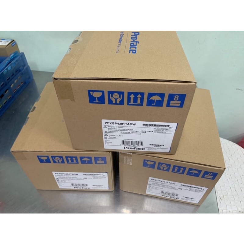 ออกใบกำกับภาษีได้ ของแท้ มือหนึ่ง Proface PFXGP4301TADW : 5.7" Touch Panel (24 VDC)