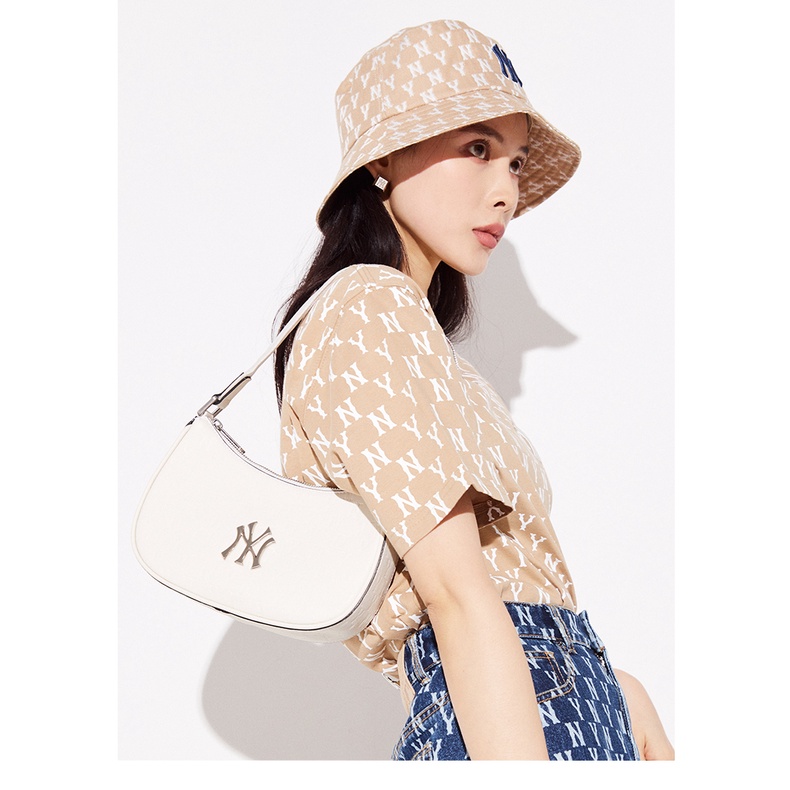MLB พร้อมส่ง ของแท้ กระเป๋าMLB MONOGRAM EMBOSSED HOBO BAG กระเป๋าถือNY ...
