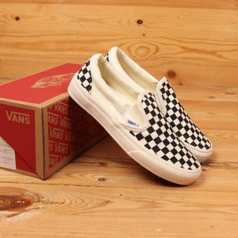 Vans รองเท้าสลิปออน OG แบบสวม ลายหมากรุก พรีเมี่ยม