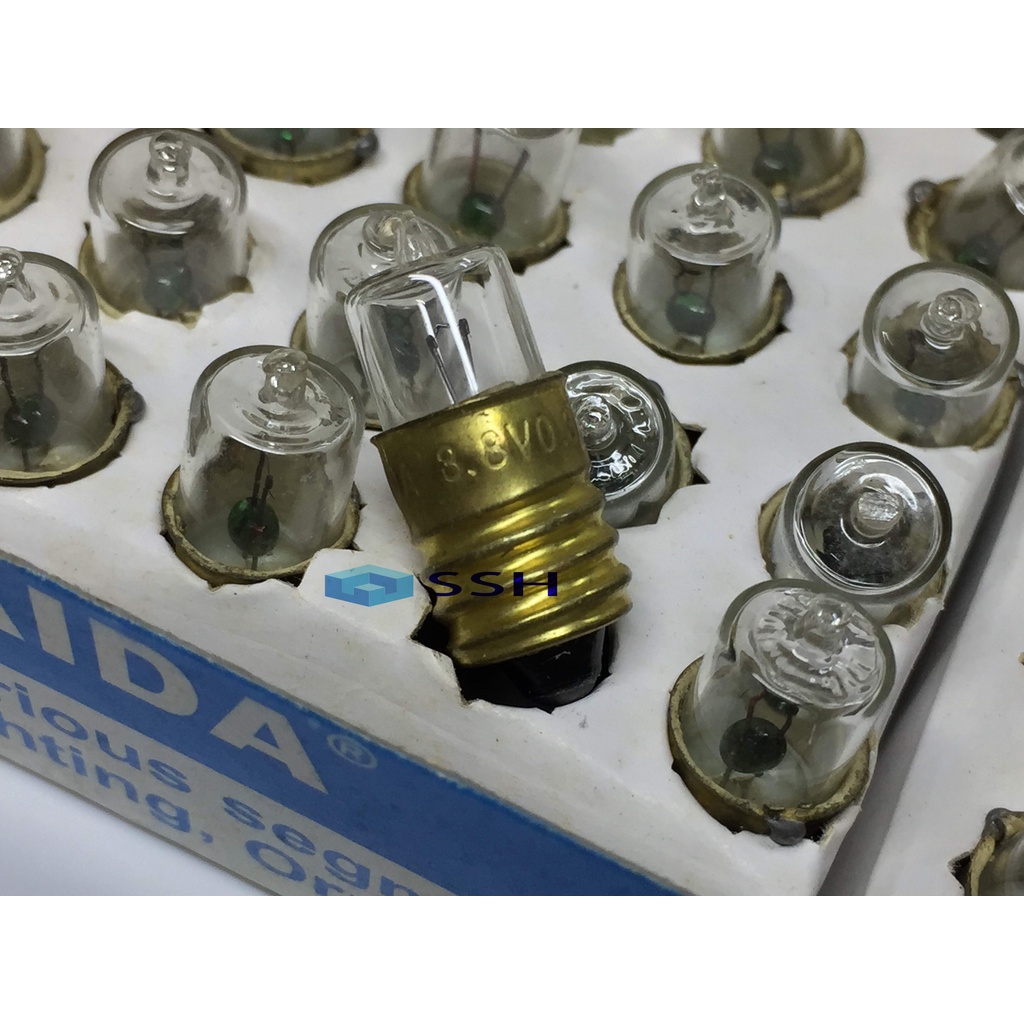 หลอดไฟฉาย 2.5v , 3.8 v ตรา KAIDA สำหรับไฟฉายตราเสือ ใส่ถ่าน 2-3 ก้อน แบ่ง10 หลอด