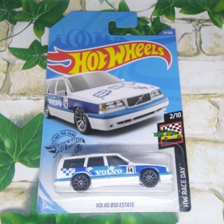 ☑✴┅Hot Wheels Volvo 850 Estate White 2020