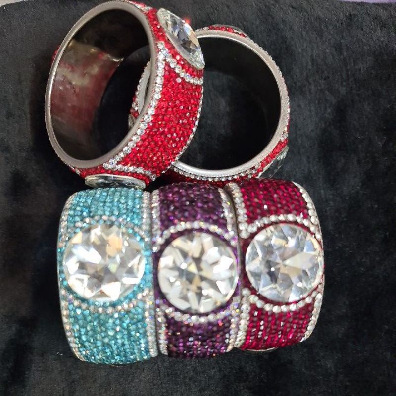 Bangles from India กำไลอินเดีย 2 ชิ้น Indian bangles 2 pcs กำไลเพชร crystals