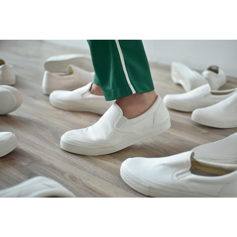 [MUJI] รองเท้าผ้าใบสลิปออน มูจิ slip on ผ้าใบแบบสวม กันน้ำ ใส่สบายเท้า ของแท้จาก shop 💯💯  muji  สลิปออน รองเท้า มูจิ