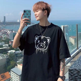 เสื้อขาว แฟชั่นผู้ชายเสื้อขนาดใหญ่ Bear พิมพ์หลวมและลําลองเสื้อยืดแขนสั้นสั้นเกาหลีเทรนด์สีดํา |WM