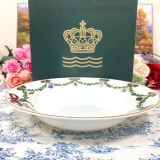 Royal Copenhagen Star Fluted Christmas Bowl ชามขนาด 9.5 นิ้ว