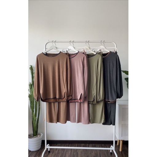 FEEN KNIT ONE SET***