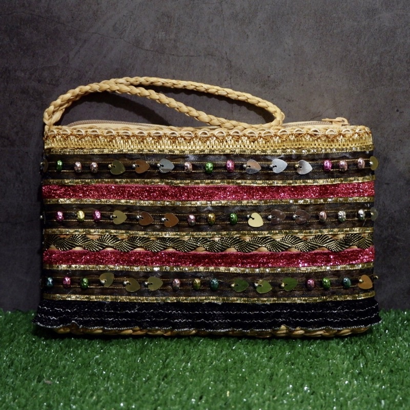 กระเป๋าสานผักตบชวา มีสายคล้องมือ งาน handmade clutch - Chertime