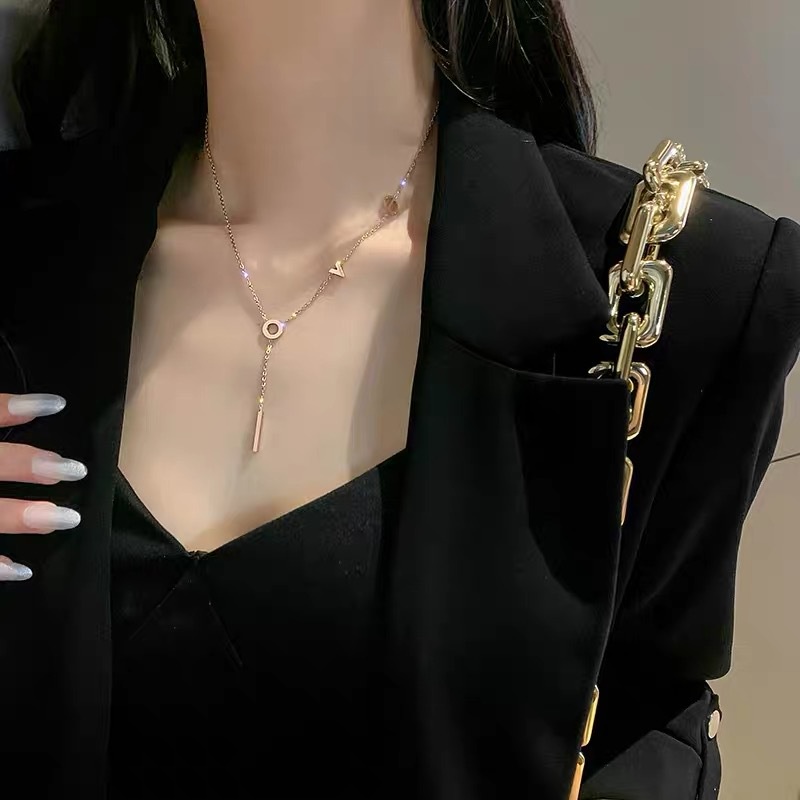 LAVINDE แฟชั่นเกาหลี Simple Rose Gold Letter love รูปที่ 4