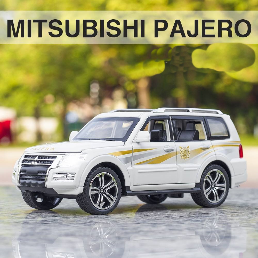 โมเดลรถเหล็ก MITSUBISHI PAJERO สเกล1/32  เปิดประตูได้รอบคัน+กระโปรงหน้า-ท้าย ล้อยาง มีไฟหน้า-ท้าย วิ่งได้จริง 39CZ #
