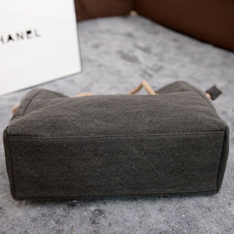 (w228)กระเป๋าผ้าใบหนานุ่ม เชือกหนาอย่างดี สะพายได้2แบบ vgetbag - รูปที่ 4