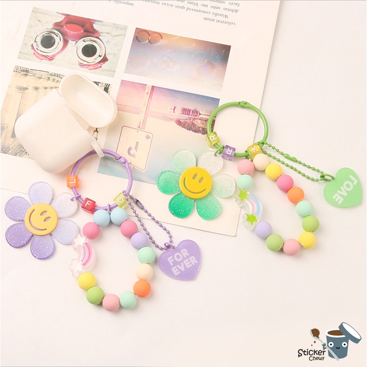 [พร้อมส่งจากไทย] พวงกุญแจลูกปัดสีพลาสเทล พร้อมจี้ดอกไม้อะคริลิก พวงกุญแจดอกไม้ จี้ห้อยกระเป๋า