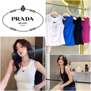 เสื้อแขนกุดงาน Prada