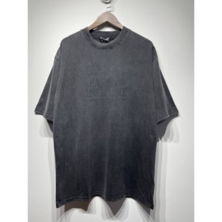 BALENCIAGA FASHION INSTITUE OVERSIZED T-SHIRT WASH GREY เสื้อยืดคอกลมแขนสั้น แบรนด์บาลองเซียก้า สกรีนตัวหนังสือโลโก้