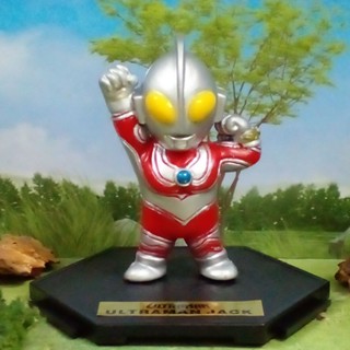 อุลตร้าแมน SD Ultraman Jack ขนาด 2.5 นิ้ว มือสอง ของเล่นแถมจาก ปลาสวรรค์Taro
