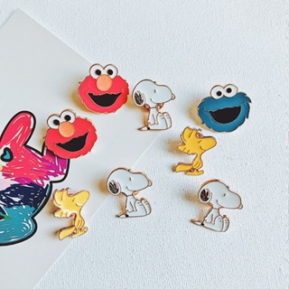 เข็มกลัด รูปการ์ตูนอนิเมะ Sesame Street Snoopy น่ารัก 8 แบบ เครื่องประดับ สําหรับเก็บสะสม ของขวัญให้เพื่อน