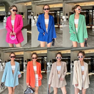 BLAZER 🧶 เบเซอร์รุ่นใหม่สวยสับมากแม่ รุ่นนี้มาในทรง oversize ใส่ได้สบายสุดๆ แต่งกระดุมหน้า1เม็ด