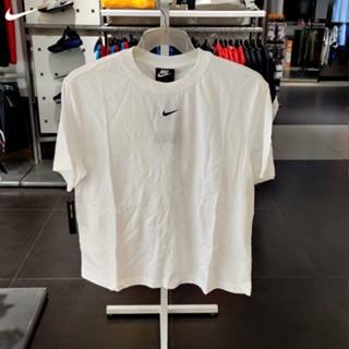 Nike ของแท้ 100% เสื้อยืดลําลอง ผ้าฝ้าย แขนสั้น ปักลายโลโก้ สําหรับสตรี CT2588