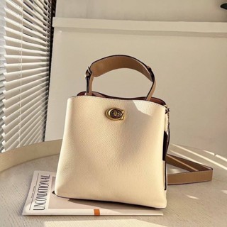 COACH WILLOW SHOULDER BAG IN COLORBLOCK