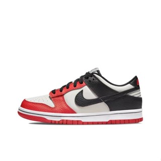 【พร้อมส่ง ของแท้ 100%】NBA X Nike Dunk Low EMB“Chicago”（GS） ผ้าใบ รองเท้าวิ่ง