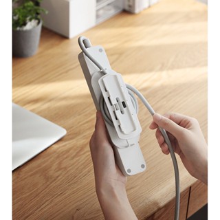 Omocha - Socket holder : รางปลั๊กพ่วง แขวนเร้าเตอร์ มีที่เก็บสายไฟ ไม่เจาะ